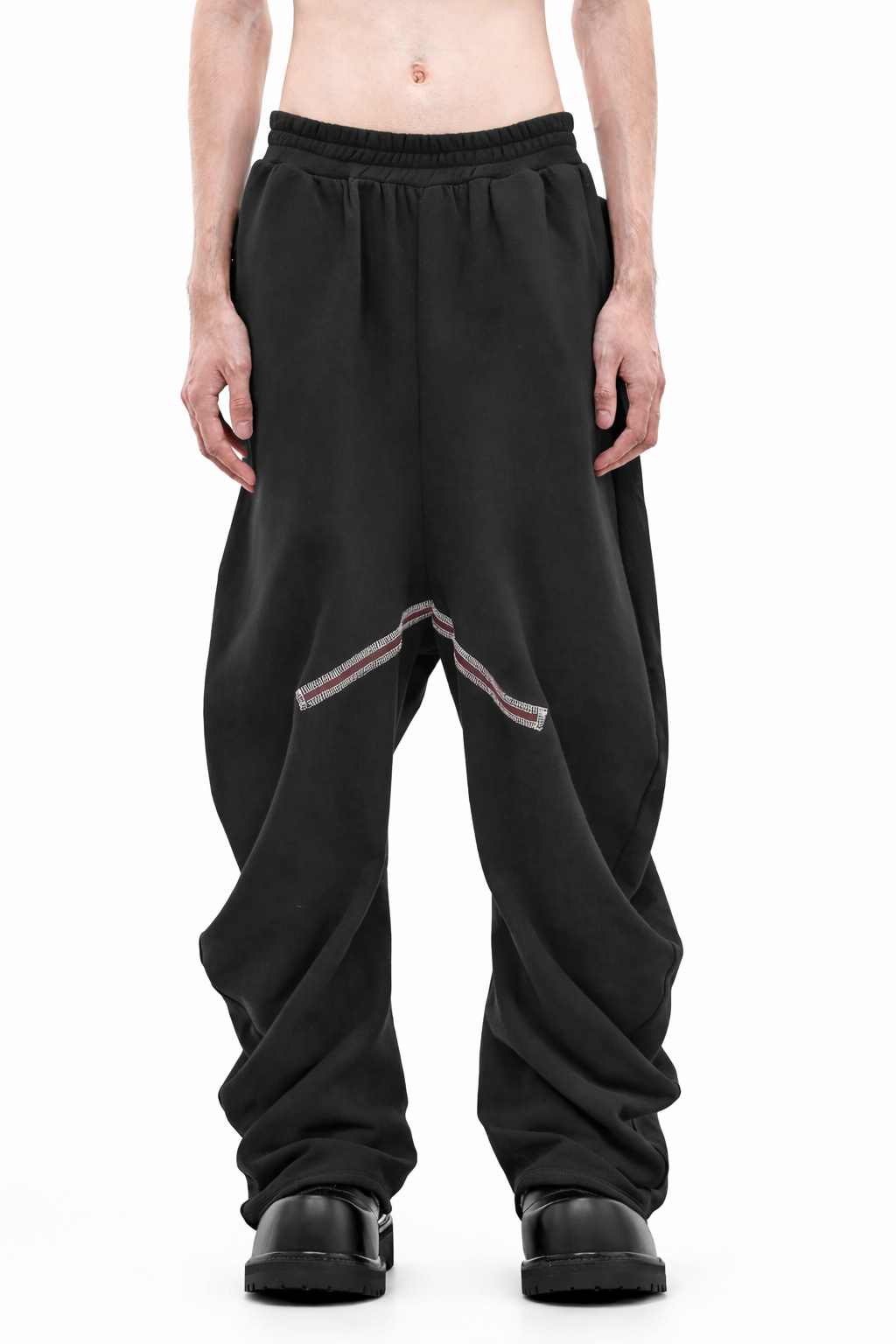 BLACK TWISTED TRACK PANTS