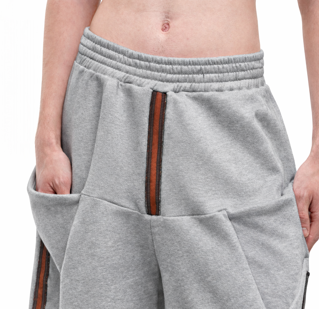 LIGHT GREY TWISTED SHORTS