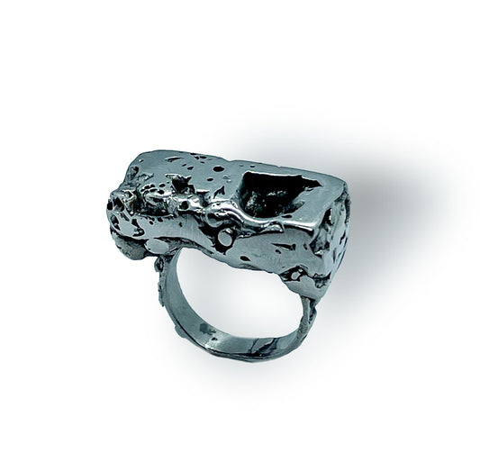 TRADITIONAL RING