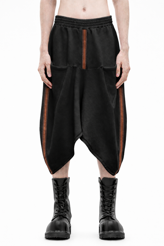 BLACK TWISTED SHORTS