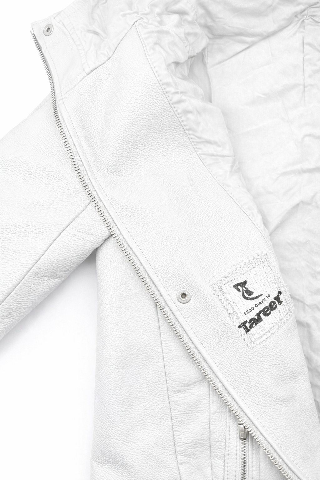 WHITE FITED COAT