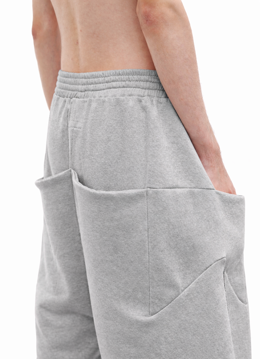 LIGHT GREY TWISTED SHORTS