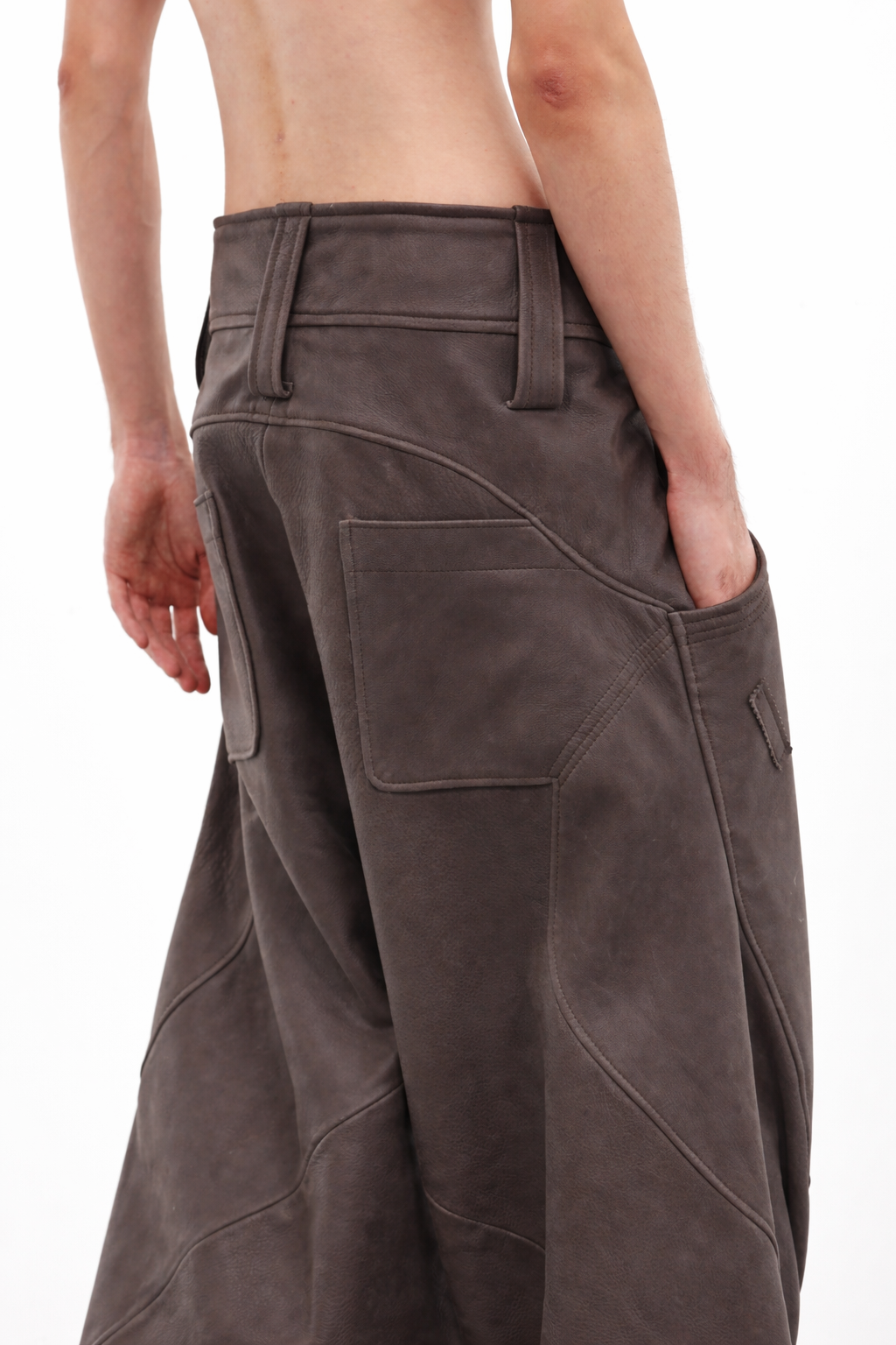 DARK BEIGE REVERSED BAGGY