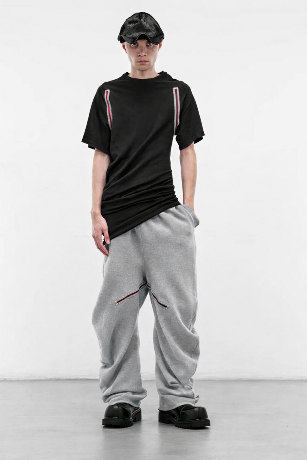 LIGHT GREY TWISTED TRACK PANTS