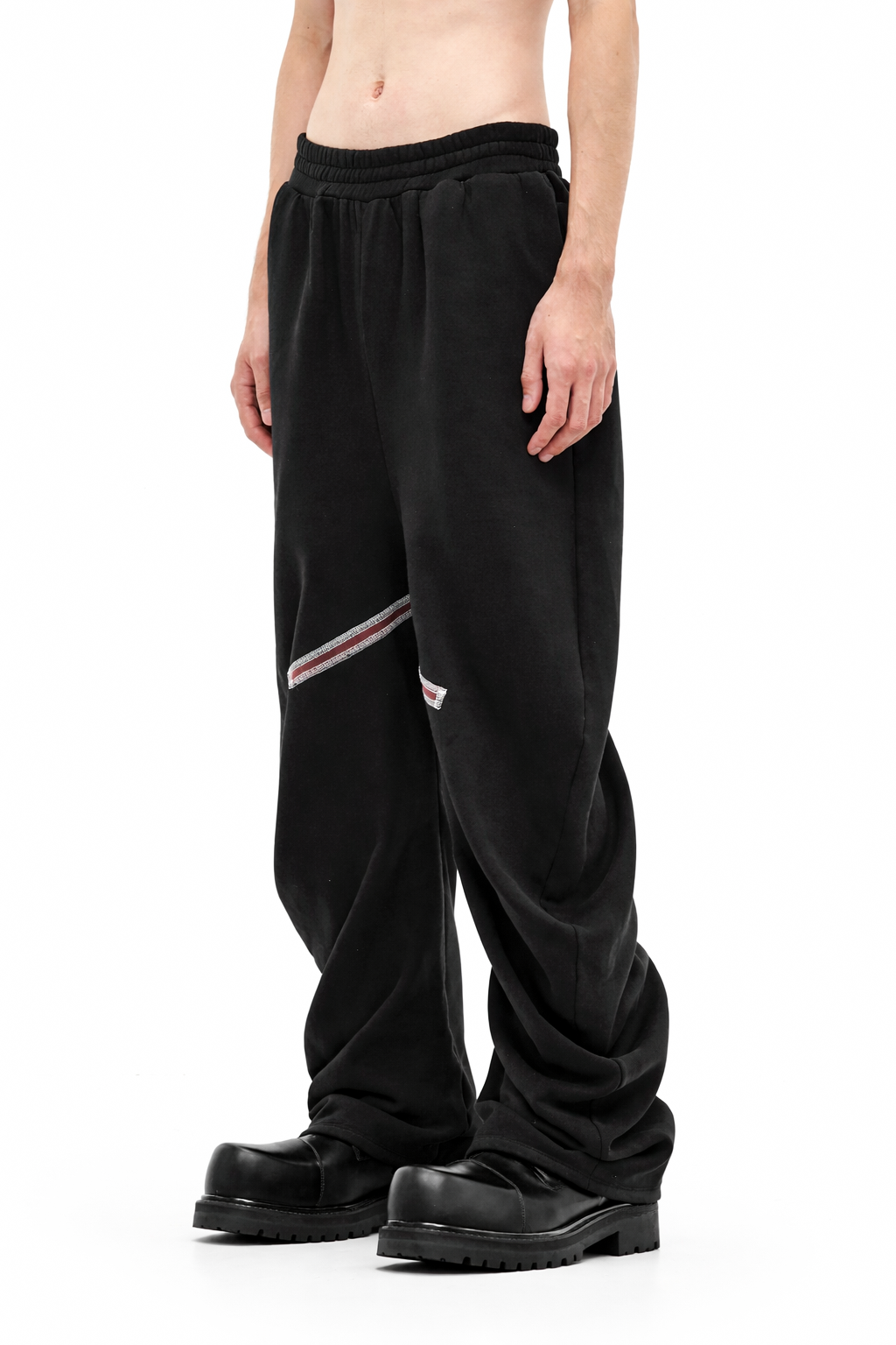 BLACK TWISTED TRACK PANTS