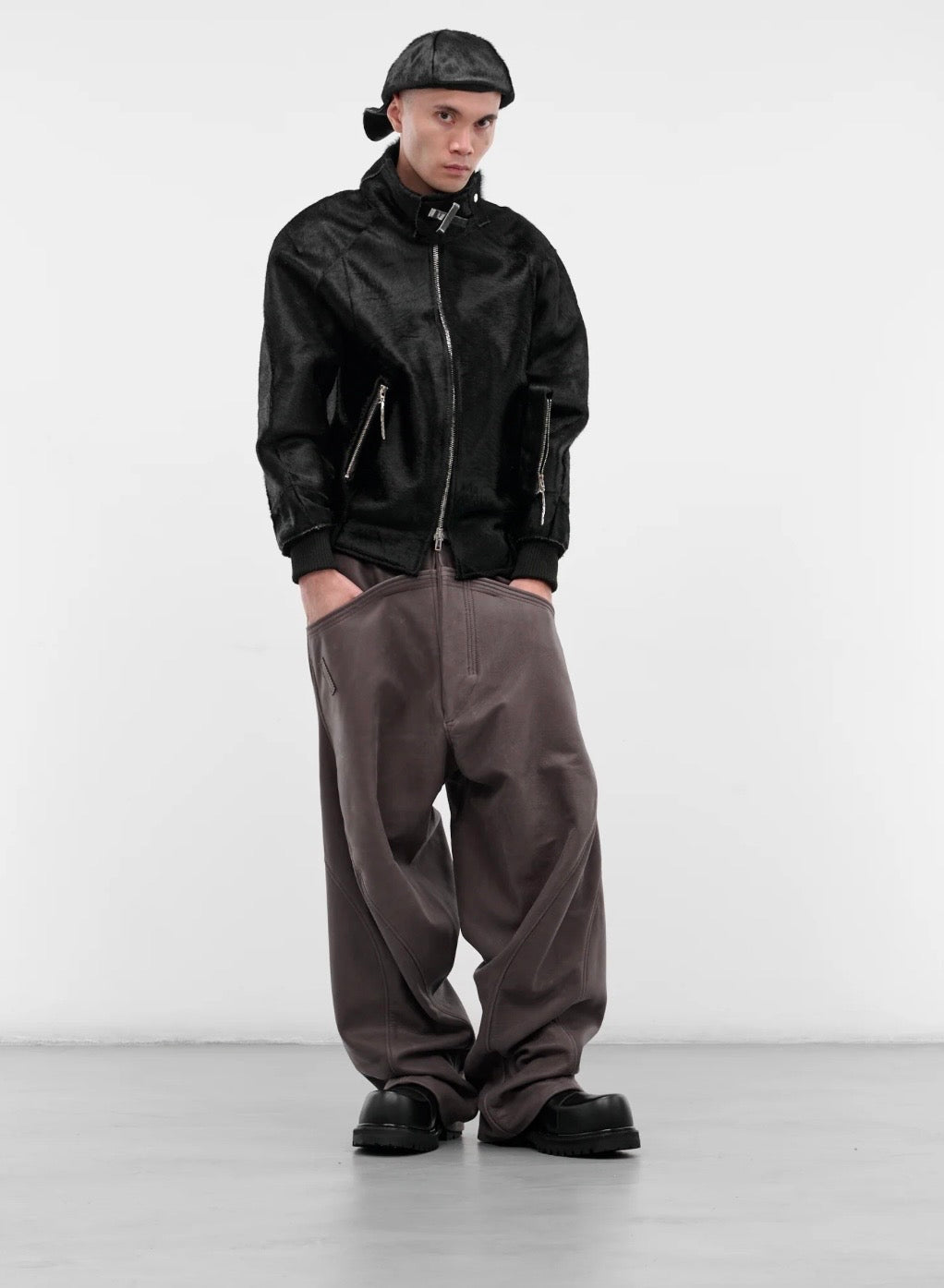 DARK BEIGE REVERSED BAGGY
