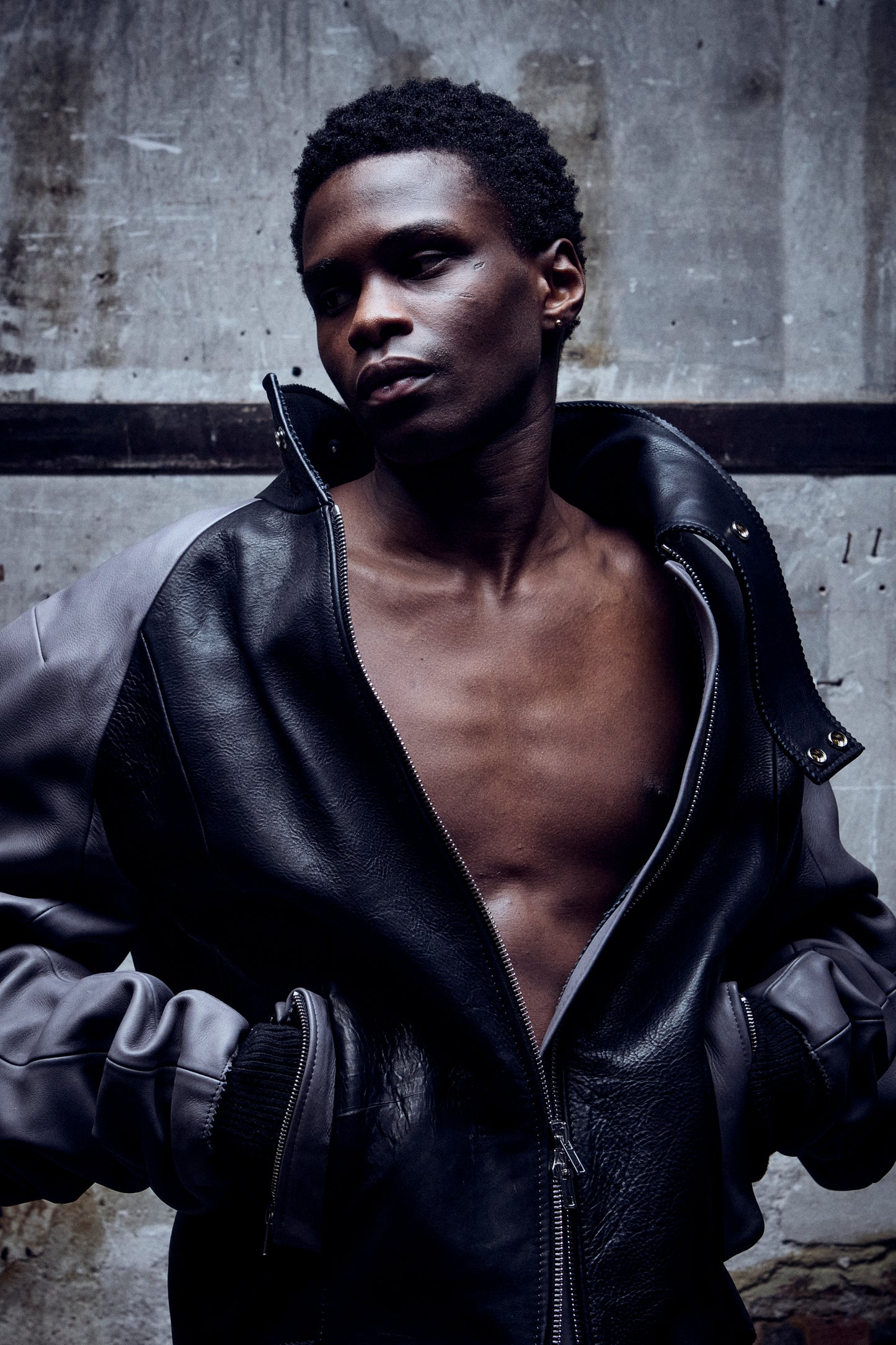 TWIST BOMBER JACKET